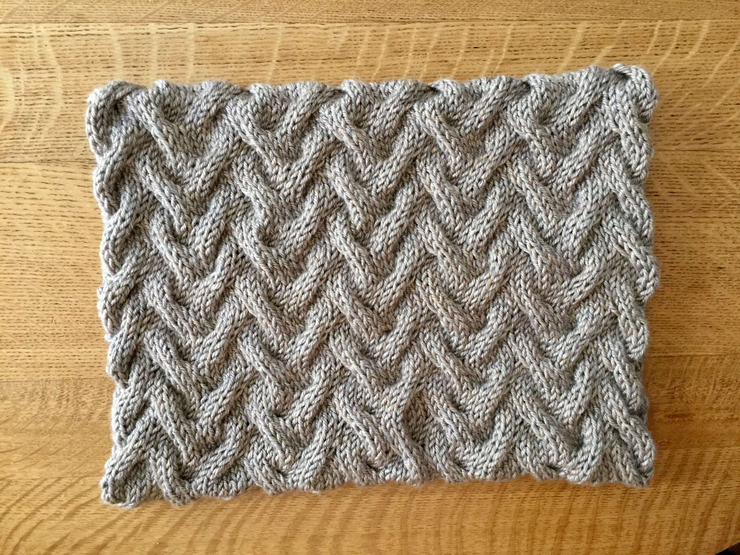 Captivating Cowl Free Knitting Pattern