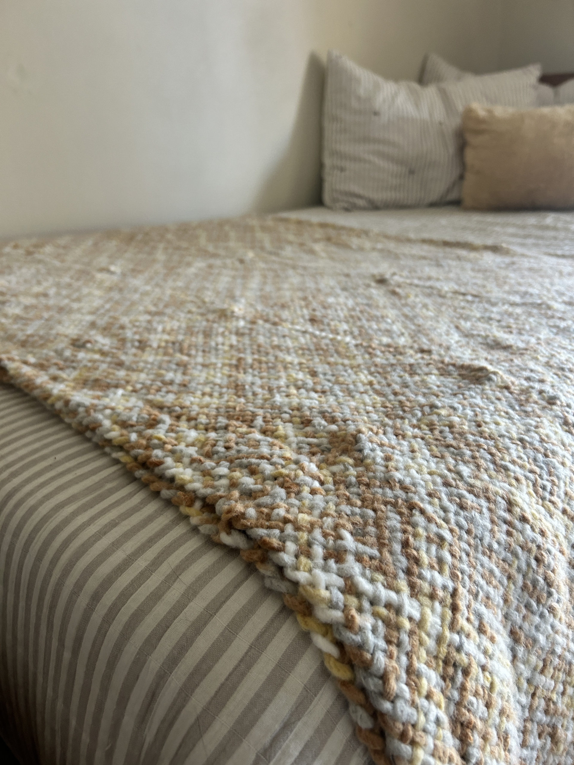 Pin Loom Blanket made by marni