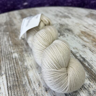 Cascade Heritage - Macadamia (5758)