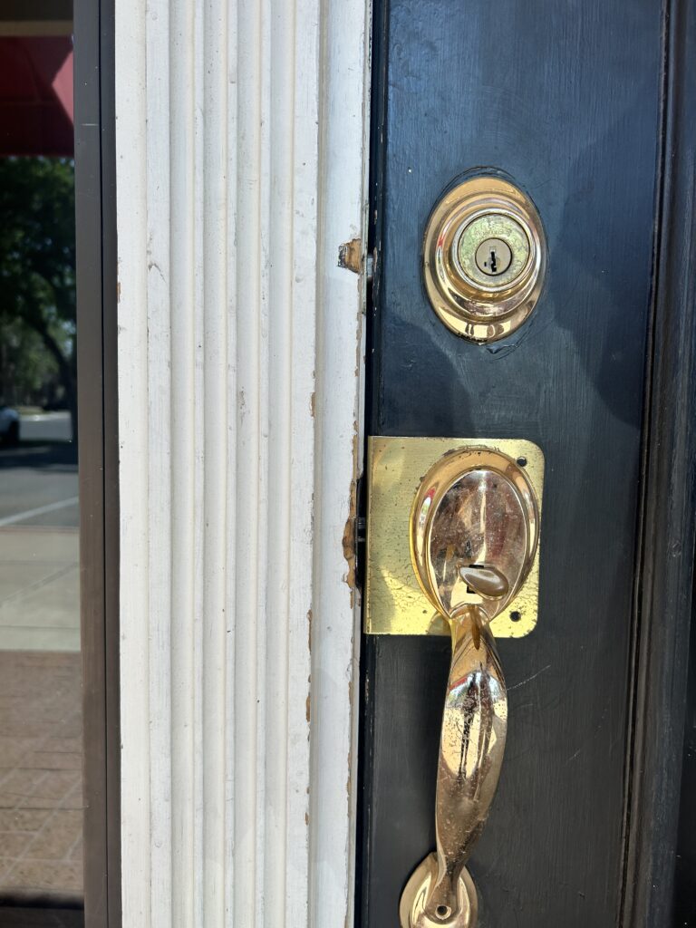 The Door to The Yarny Way Yarn Shop in Lubbock