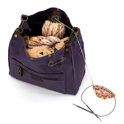 dellaQ Canvas Maker Rucksag Project Bag in use.