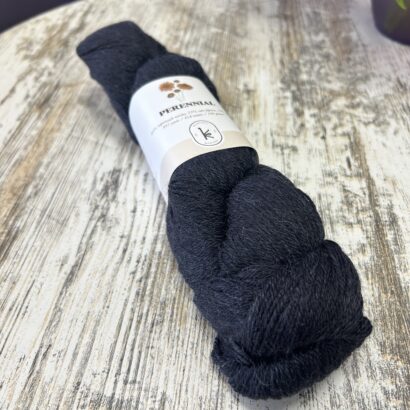 Kelbourne Woolens - Perennial in Black