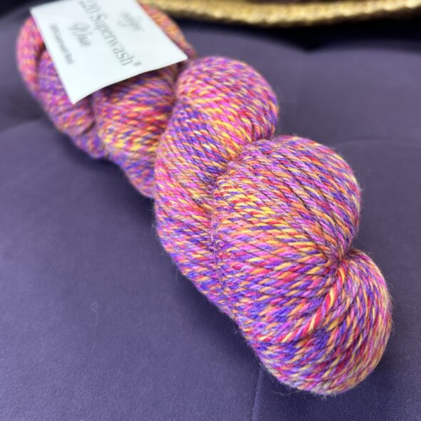 Cascade 220 Superwash Wave - Image 6