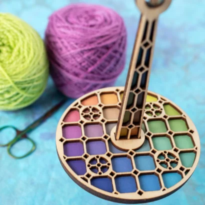 Grisaille Mini Yarn Minder from Lemonwood