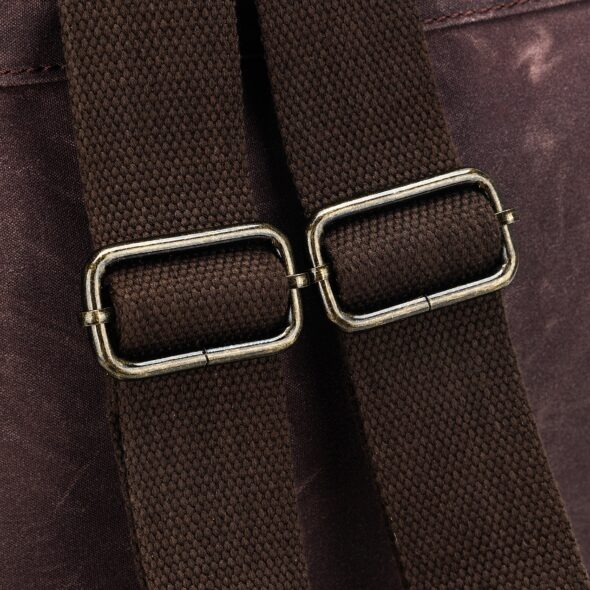 della Q Canvas Maker's Midi Backpack - Image 8
