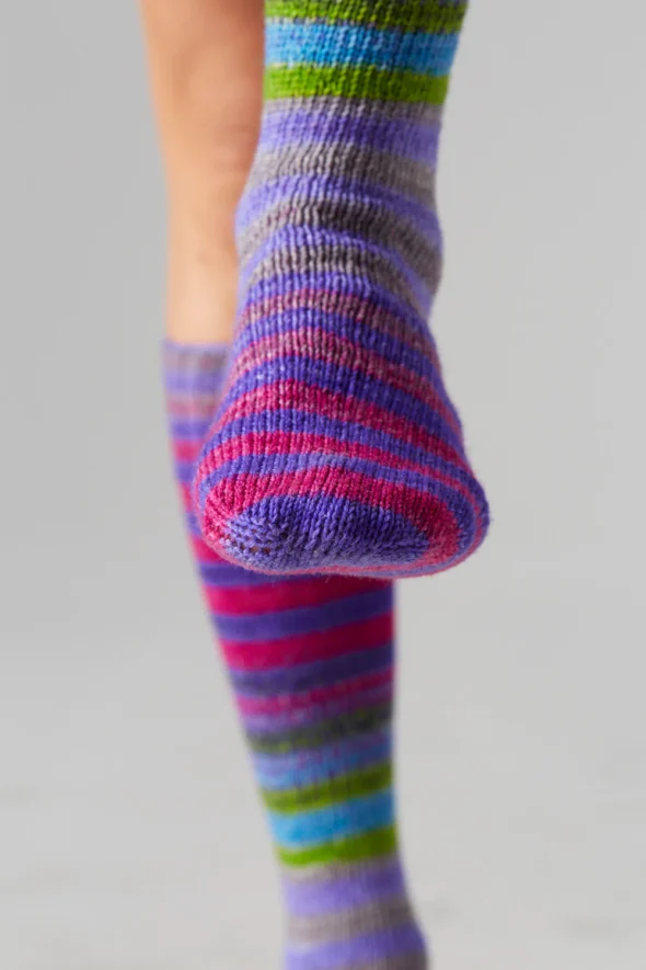 Urth Yarns Uneek Sock Knitting Kits - Image 9