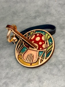 Mushroom House Yarn Minder from Lemonwood