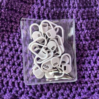 Locking Stitch Markers - Light Grey
