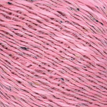 #31 Thulian Pink Classic soft pink—sweet, balanced, and timeless.