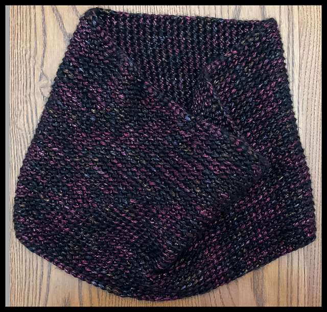 A Knight Out Cowl (photo by ViviLion on Ravelry)