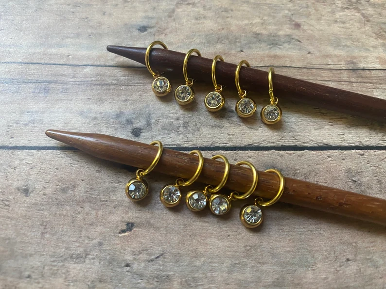 Golden Sparkly Stitch Marker Bracelet - Image 4