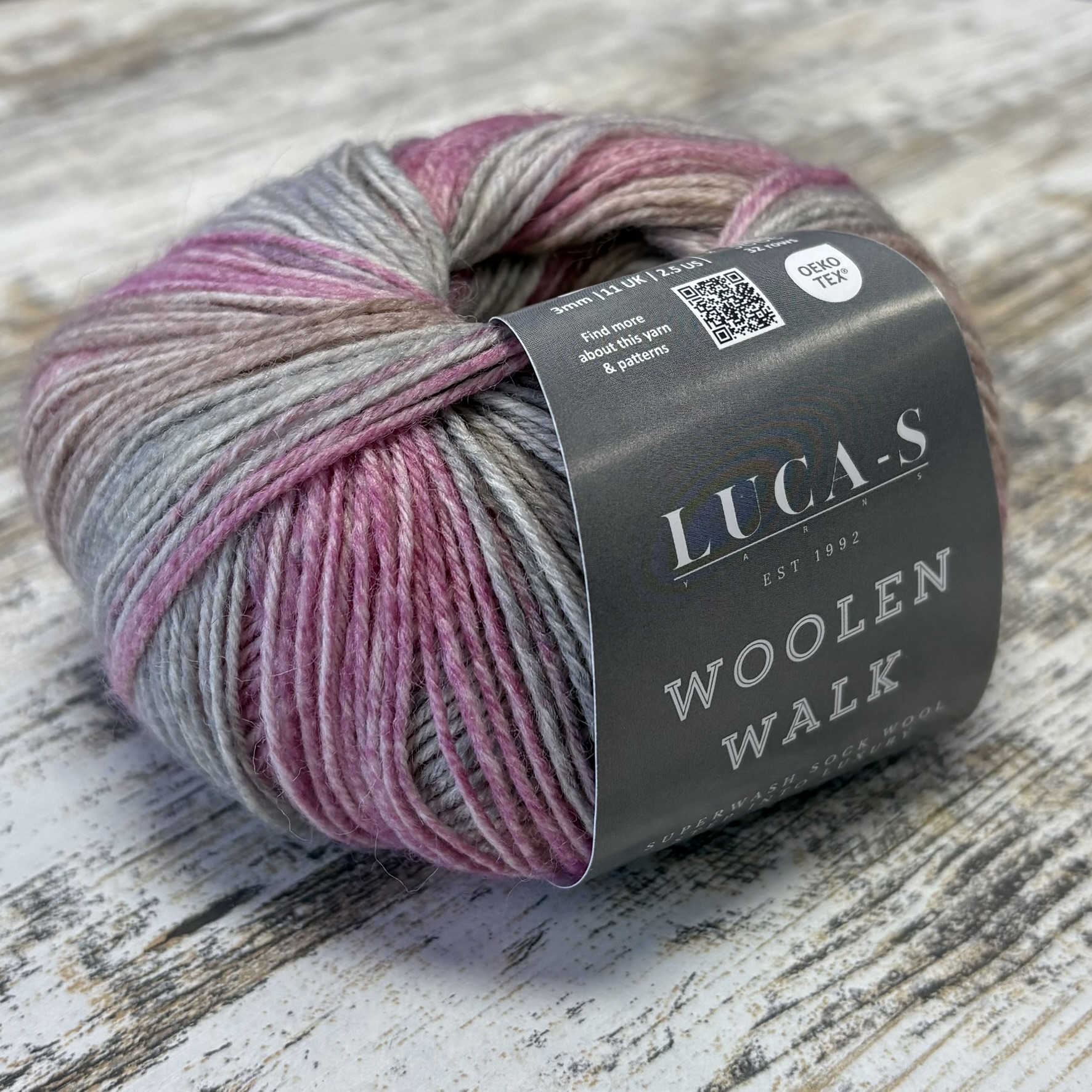 Woolen Walk in Petal Latte