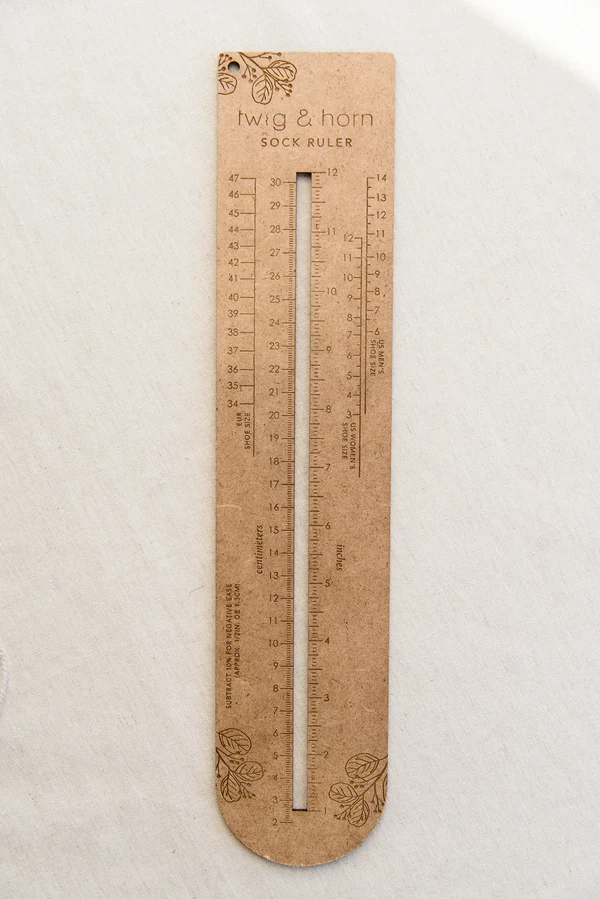 Twig & Horn Sock Sizing Ruler - Image 4